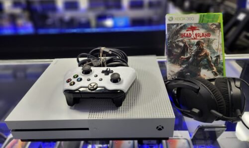 XBOX ONE S 500GB WITH ALL ACCESSORIES AND FREE ACCESSORIES