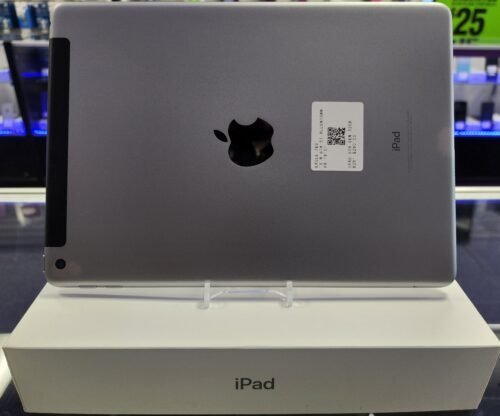 APPLE IPAD 5TH GENERATION 32 GB WIFI & UNLOCKED