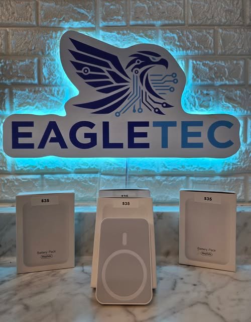 BRAND NEW MAGSAFE BATTERY PACK 5000 MAH